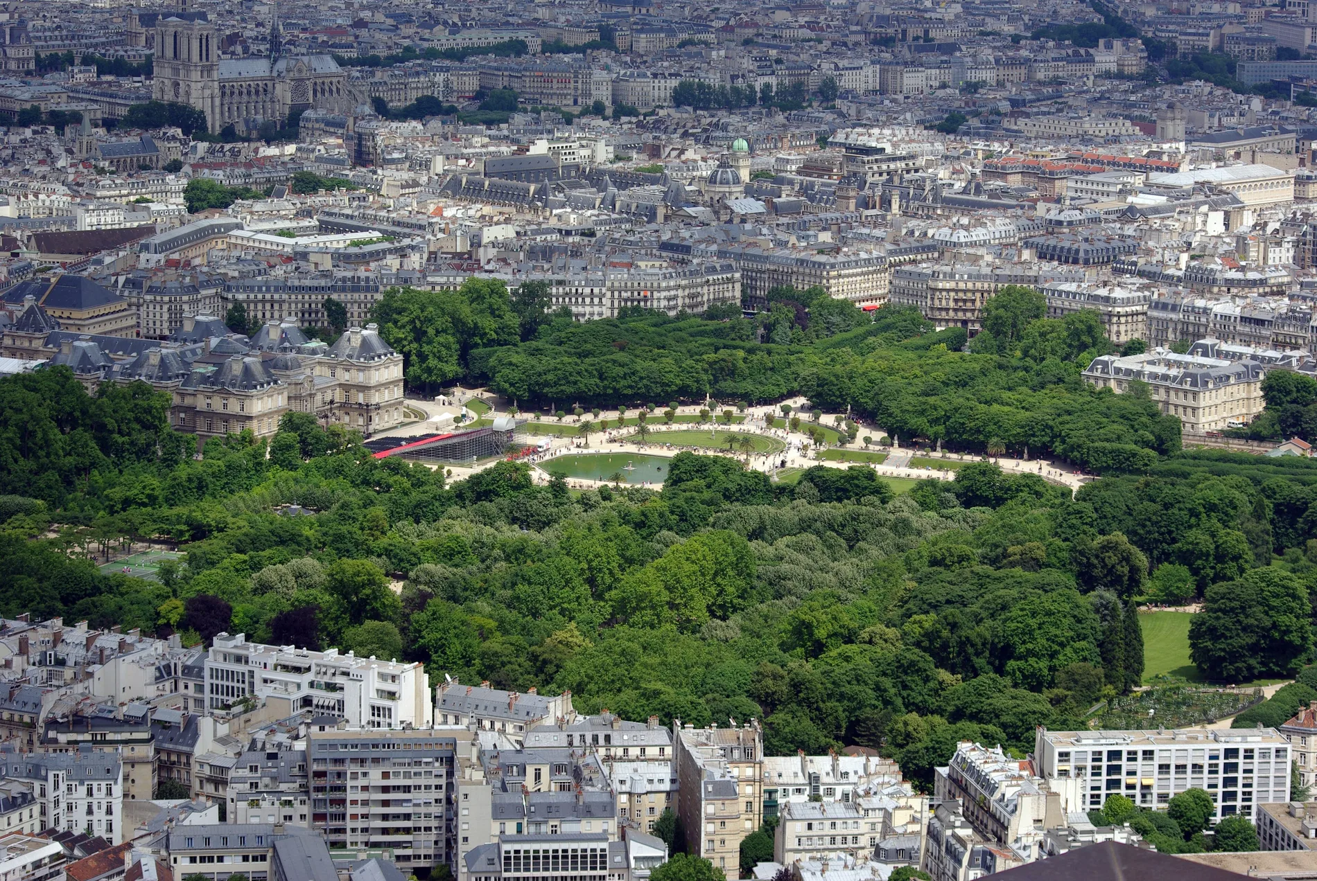 Luxembourg Garden, Paris — Romance in Paris