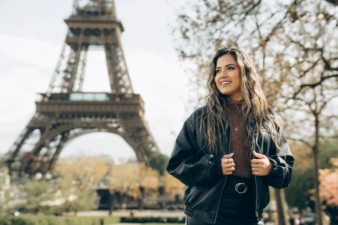 Couple photoshoot in Paris — Romance in Paris