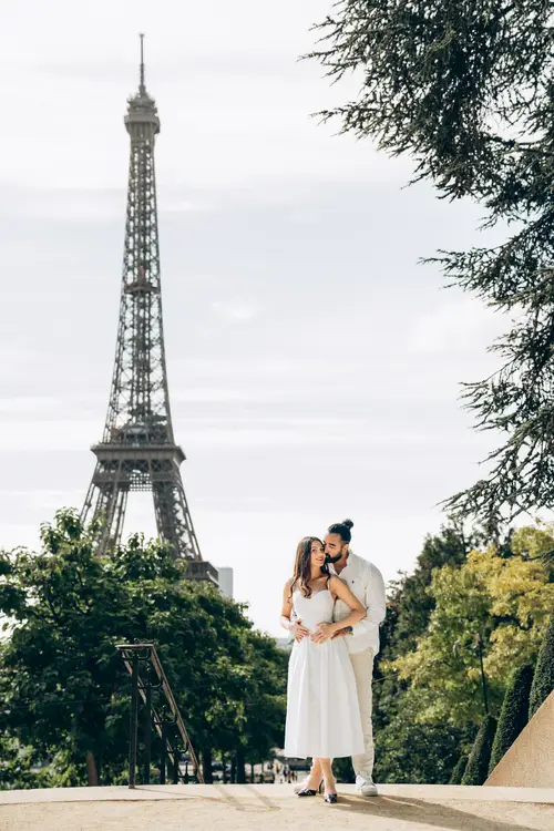 Couple photoshoot in Paris — Romance in Paris