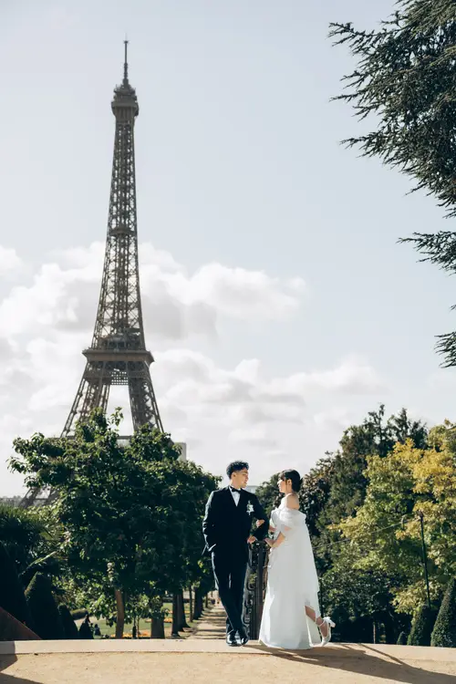 Couple photoshoot in Paris — Romance in Paris