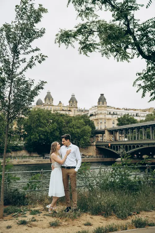 Couple photoshoot in Paris — Romance in Paris