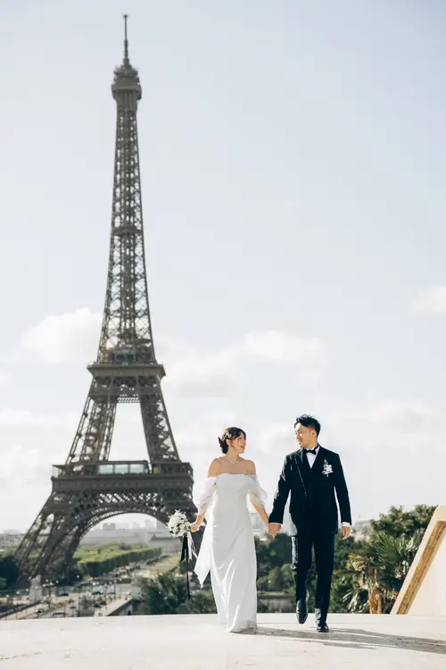 Couple photoshoot in Paris — Romance in Paris