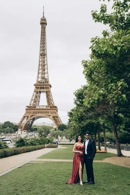 Couple photoshoot in Paris — Romance in Paris
