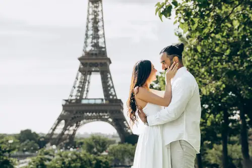 Couple photoshoot in Paris — Romance in Paris