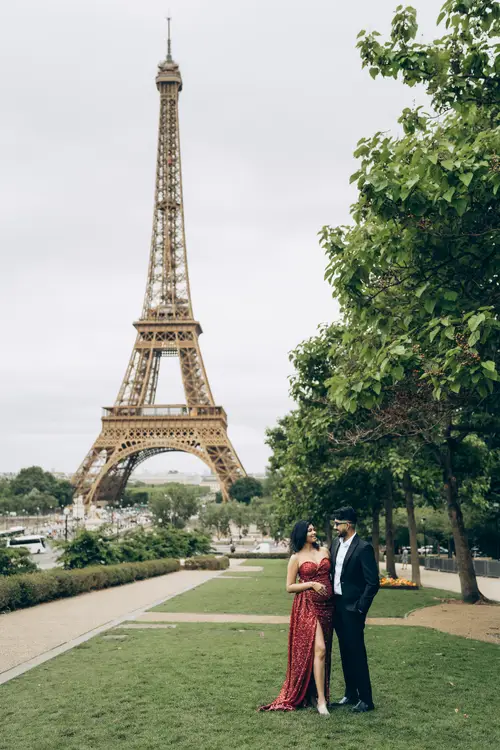 Couple photoshoot in Paris — Romance in Paris