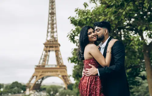 Couple photoshoot in Paris — Romance in Paris